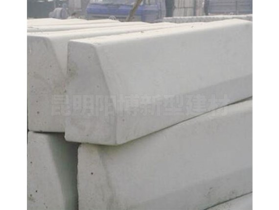 云南混凝土路沿石如何做好防水處理？ 