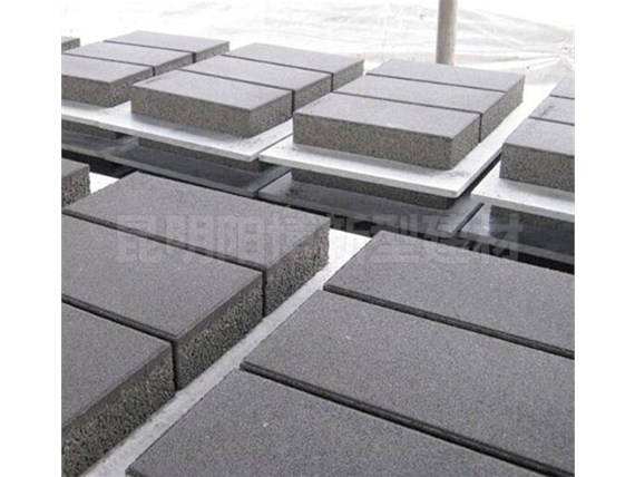 水泥制品在道路建設(shè)中的優(yōu)勢有哪些？云南陽博水泥制品廠家分享